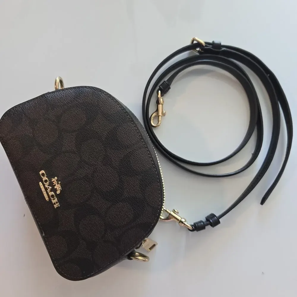 Coach excellent used